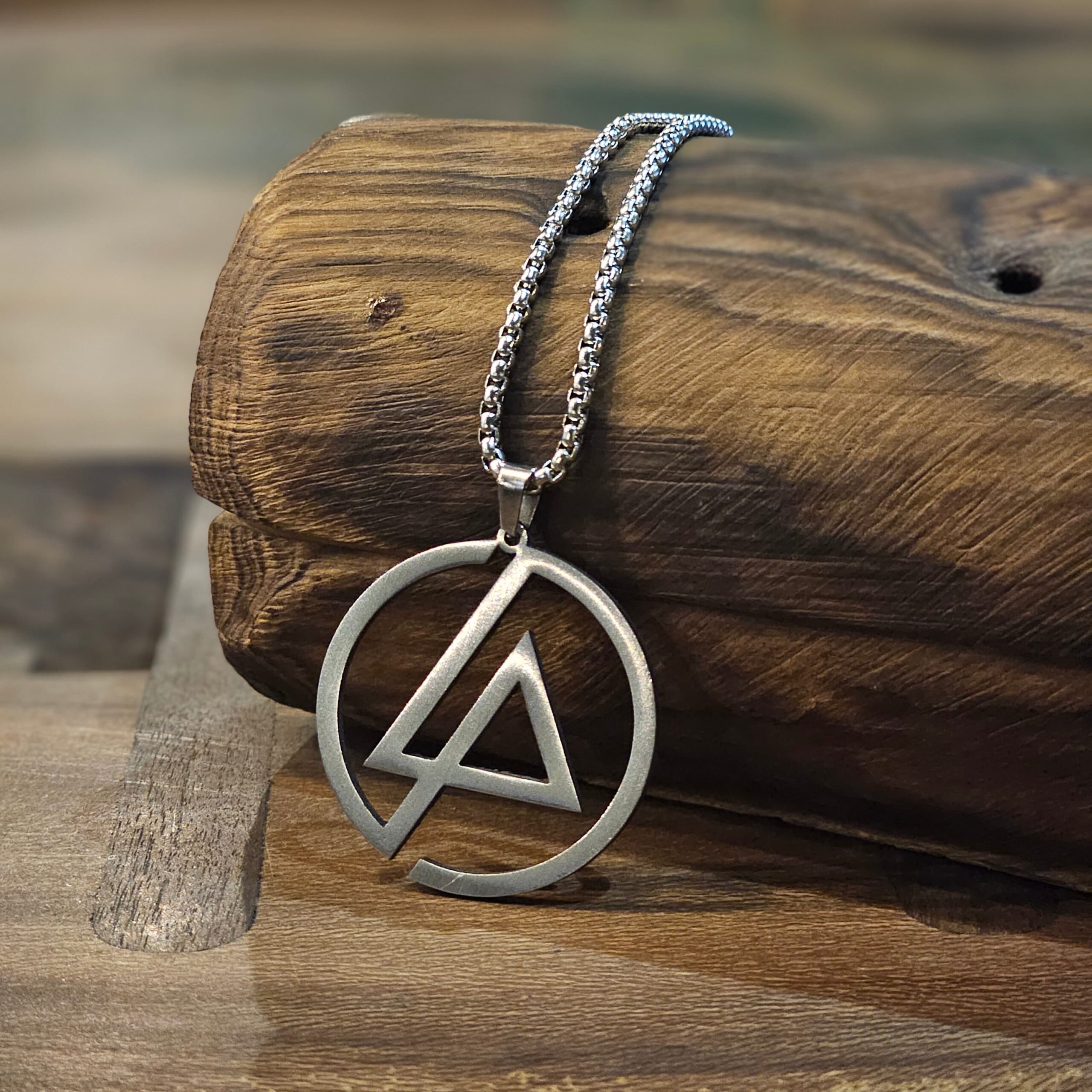 گردنبند لینکین پارک (Linkin Park) گردنبند لینکین پارک (Linkin Park)