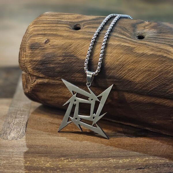 گردنبند متالیکا نینجا استار (Metallica Ninja Star)