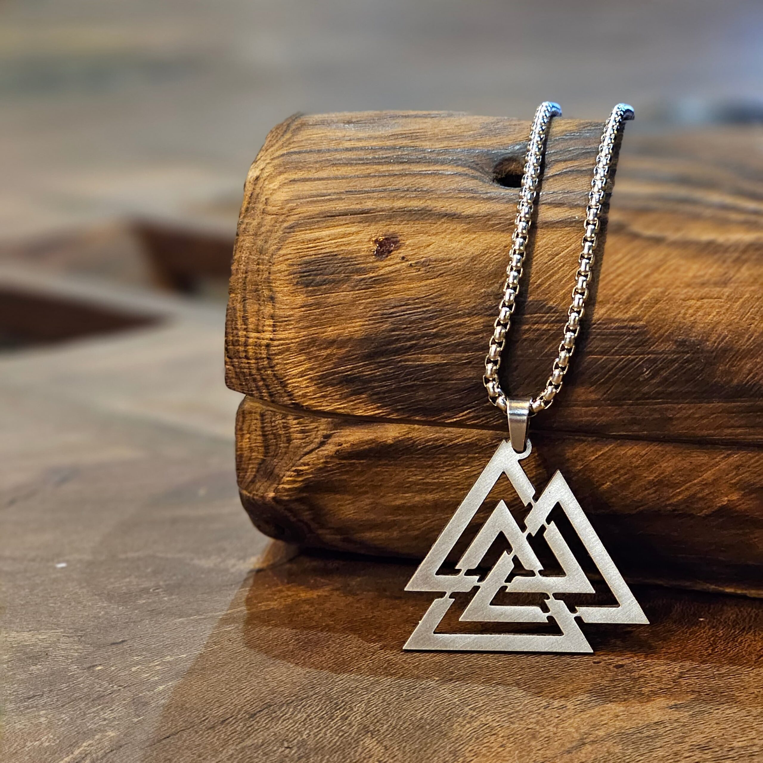 گردنبند وایکینگها (Valhalla) گردنبند وایکینگها (Valhalla)