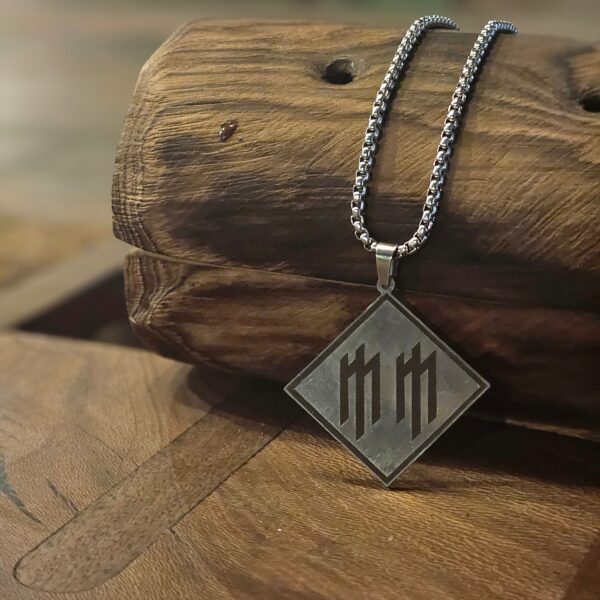 گردنبند مرلین منسون (Marilyn Manson Superstar)