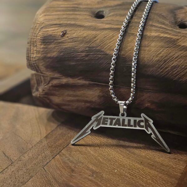 گردنبند متالیکا (Metallica)