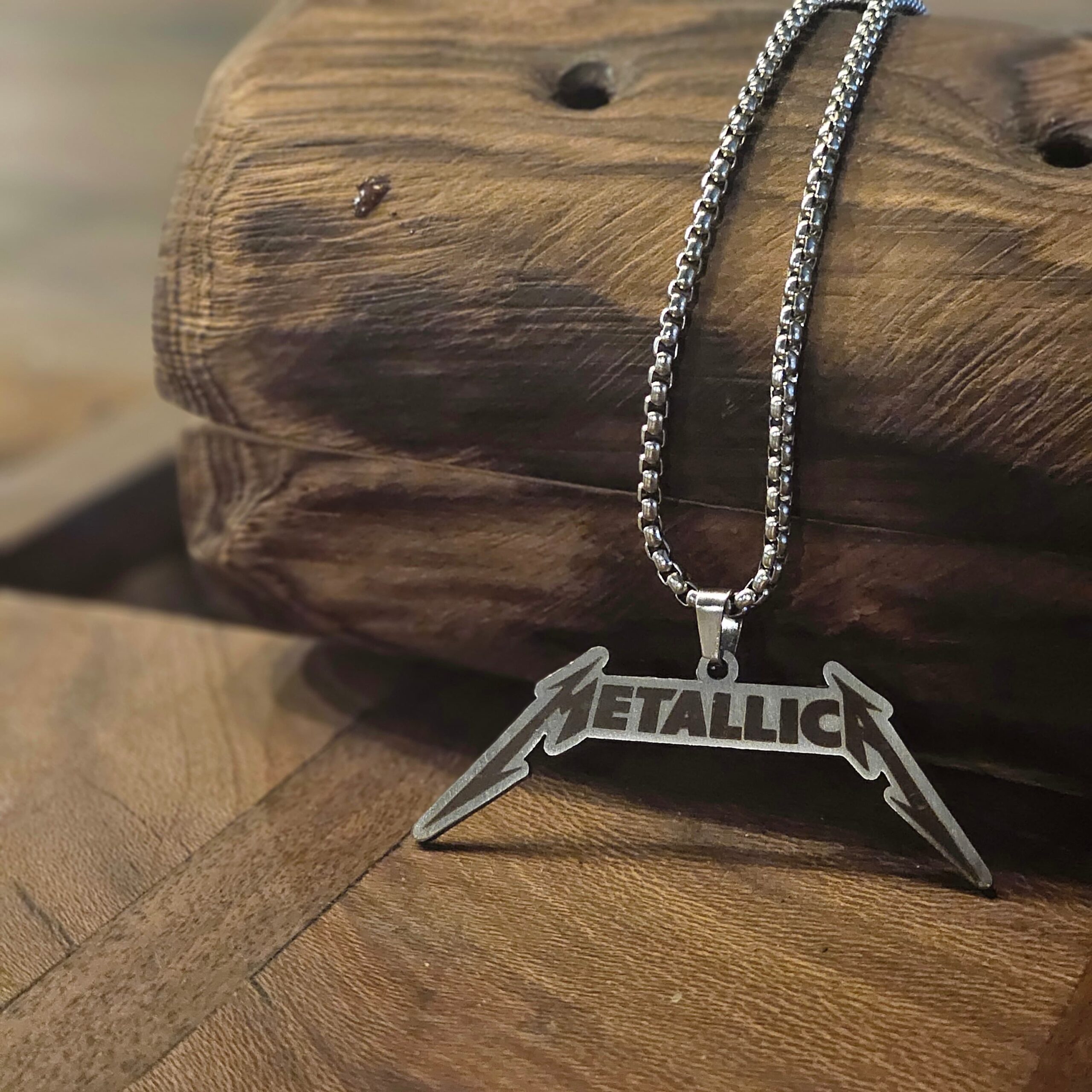 گردنبند متالیکا (Metallica) گردنبند متالیکا (Metallica)