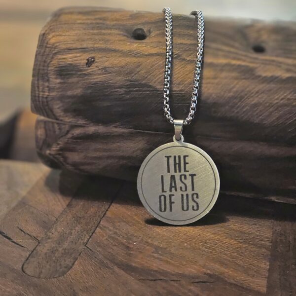 گردنبند لست آف آس (The Last Of Us)