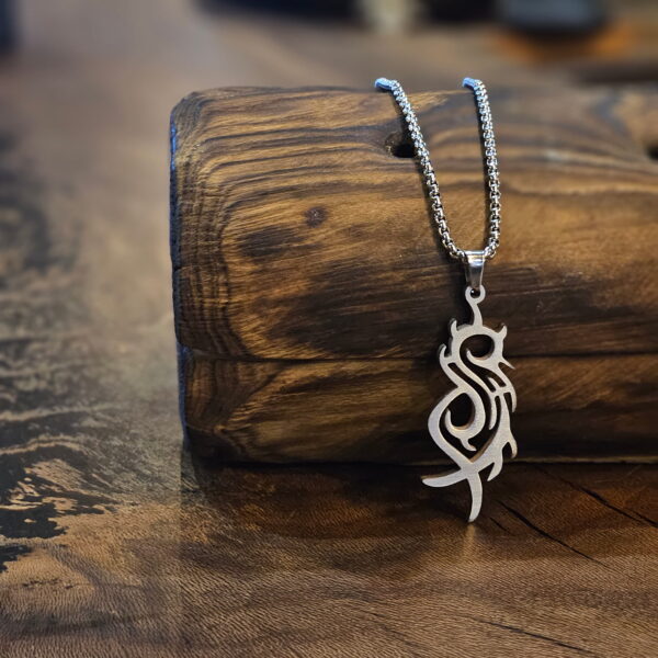 گردنبند اسلیپ‌نات (S Logo)